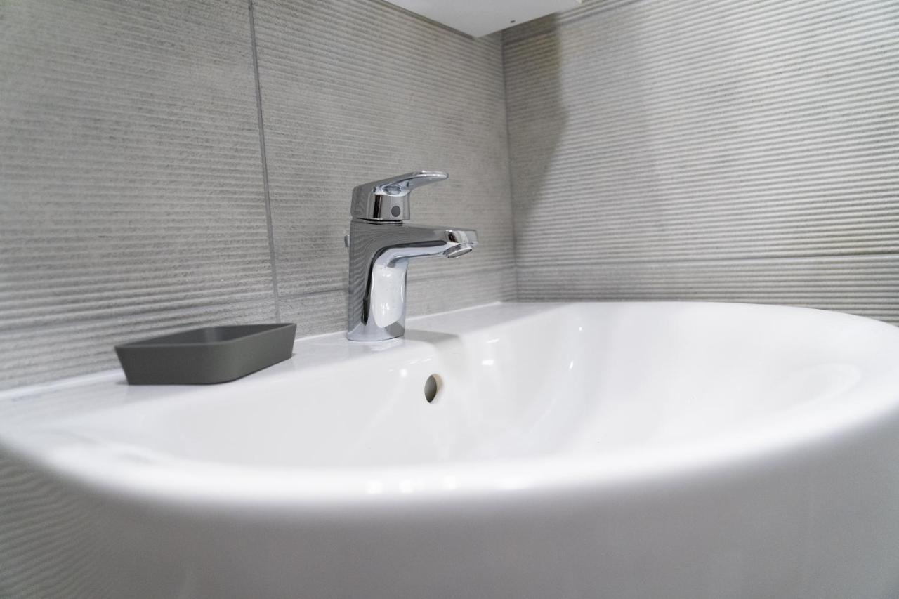 Citadela North 1Br Apartment W Security And Self Check In Bucharest Exterior photo